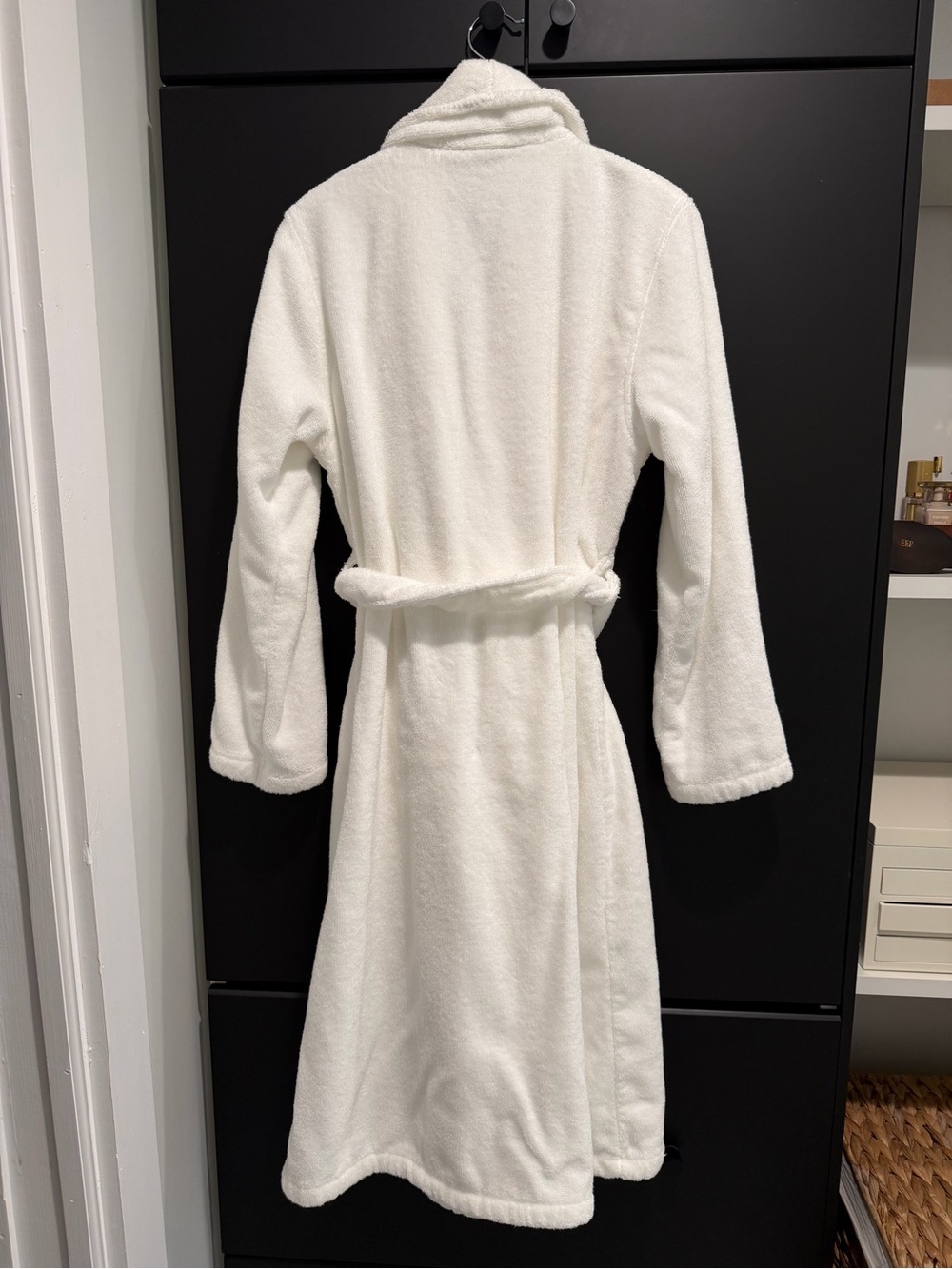 Lulu and Georgia Plush White Terry Robe - size Medium - Picture 3 of 4